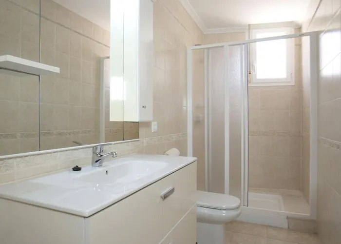 Verona By Interhome Calp